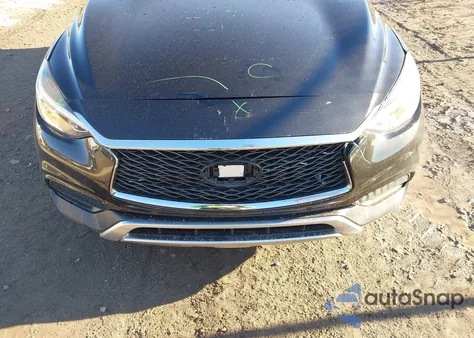 2019 Infiniti Qx30 Luxe z USA, uszkodzony, nr VIN SJKCH5CR8KA008936